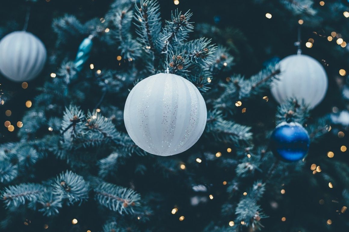 Christmas 2020: color trends and decorations